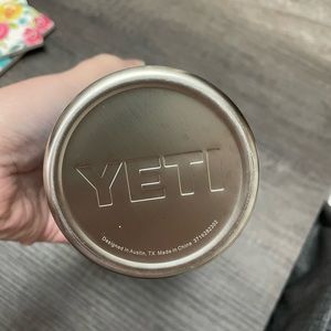 Lot of Yeti Tumblers